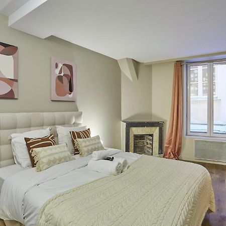 Apartment Louvre Museum By Studio Prestige Parigi Esterno foto