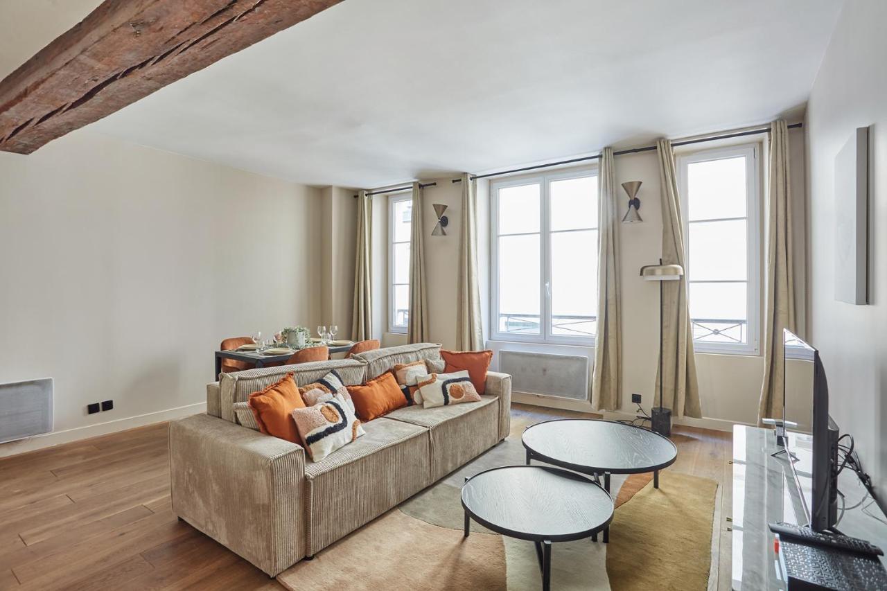 Apartment Louvre Museum By Studio Prestige Parigi Esterno foto